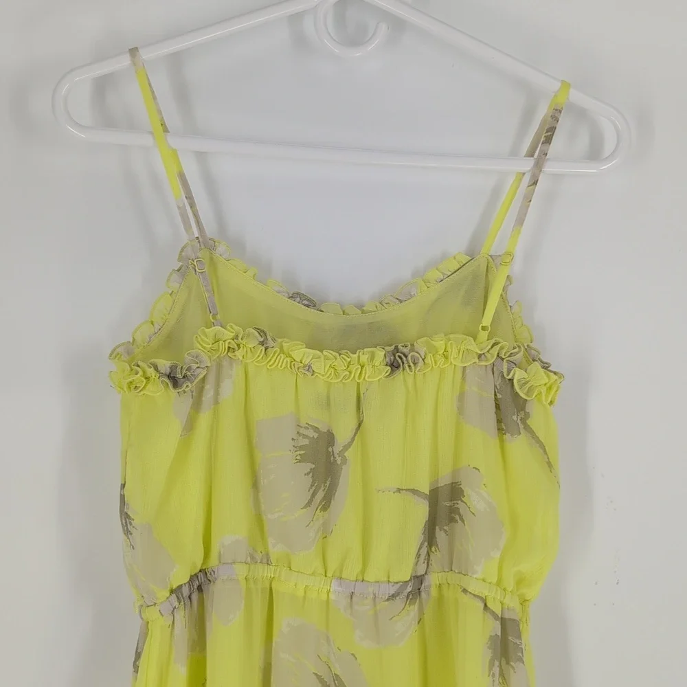 Old Navy dress size small great condition !